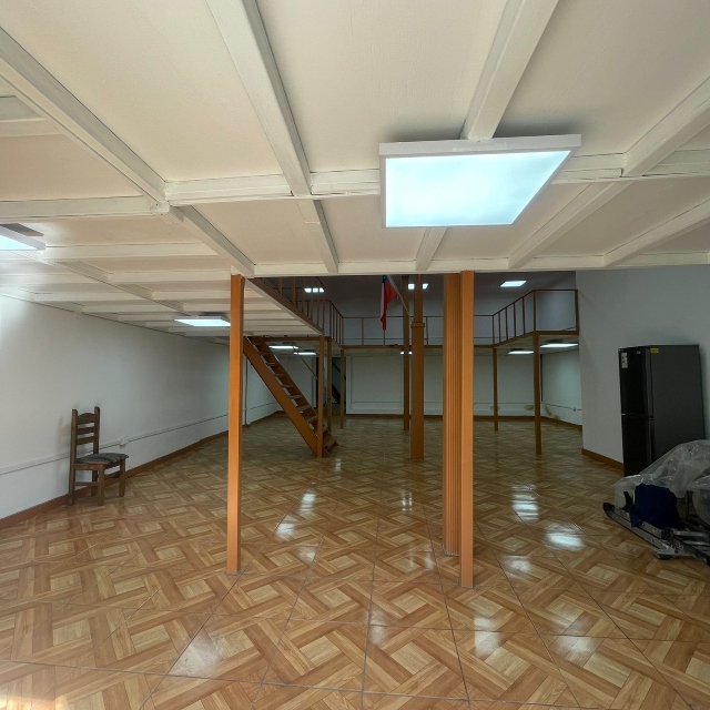 Valpo / Arriendo Local 120 Mts2. Independencia