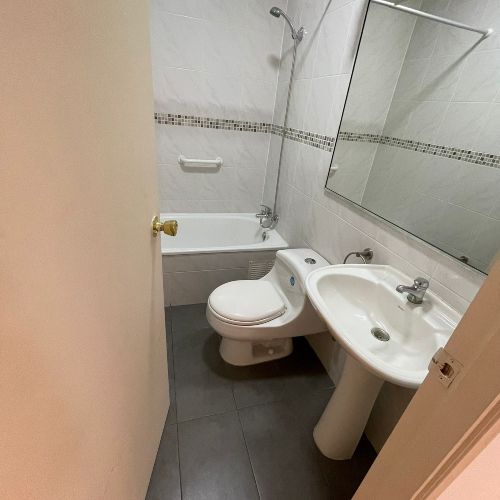 Valpo / Arriendo Oficina 90 Mts2. Céntrica Av.francia