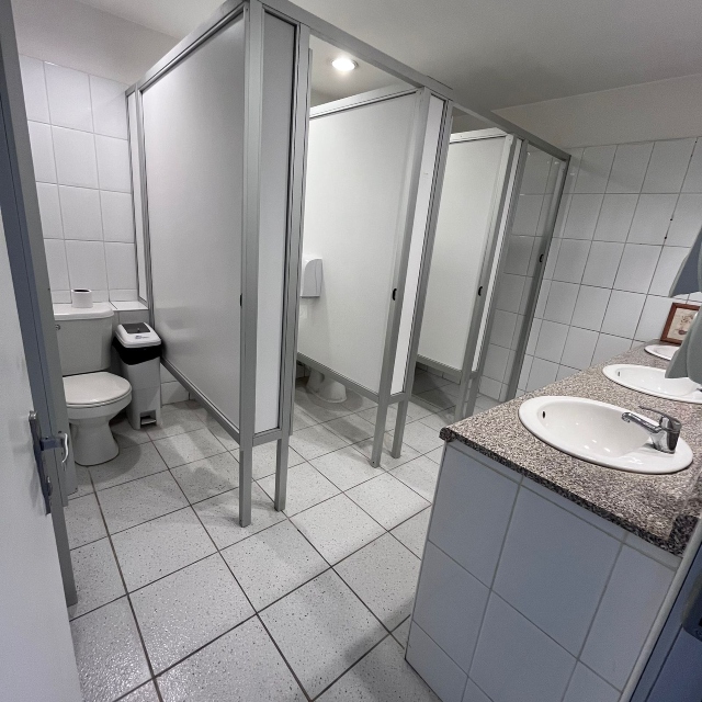 Viña / Arriendo Oficina Marina Arauco 140 Mts2