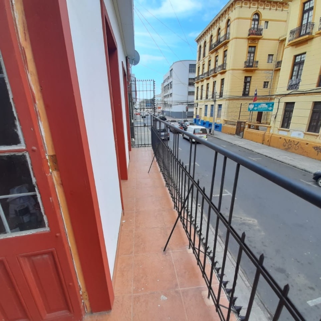 Valpo / Arriendo Local 198 Mts2. 1Bod 2 Baños Freire