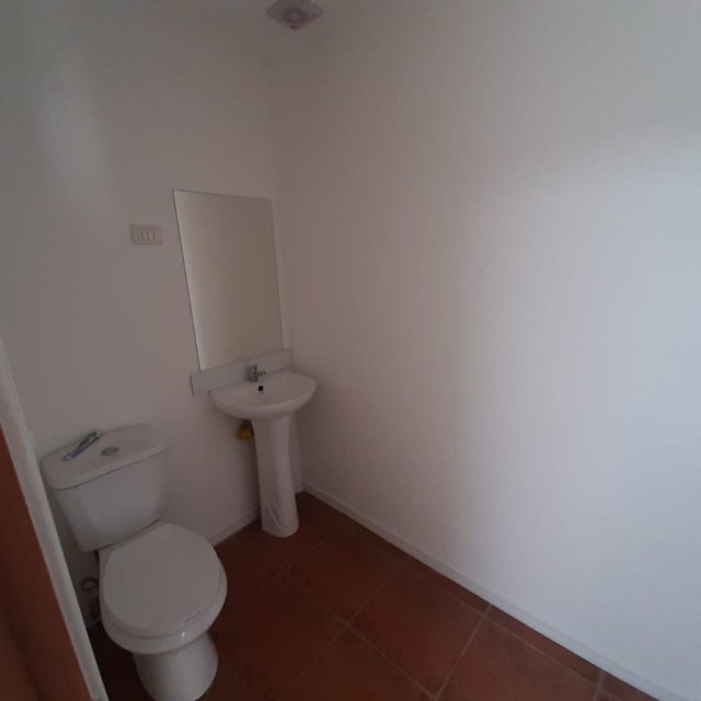 Valpo / Arriendo Local 198 Mts2. 1Bod 2 Baños Freire