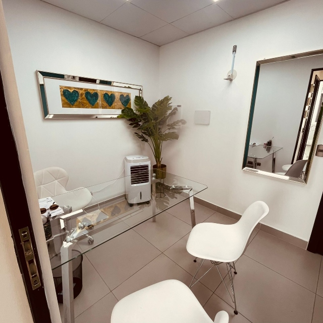 Viña / Venta Centro de Estetica Derecho de Llaves