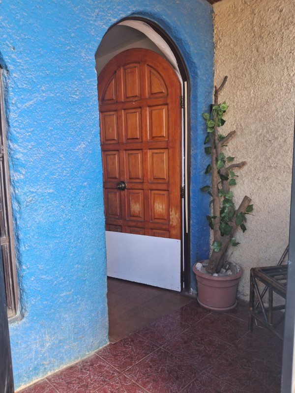 Casa Con Amplio Patio Valencia Alto Quilpué