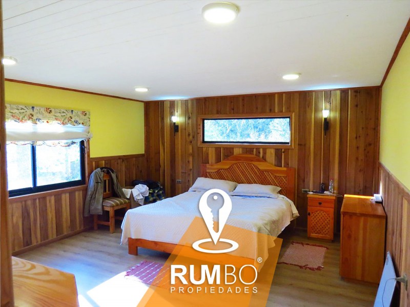 Casa, Cabaña y 2 Galpones - Villarrica