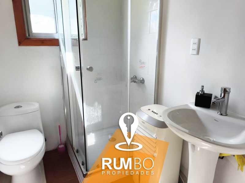 Casa y 2 Cabañas en Parcela