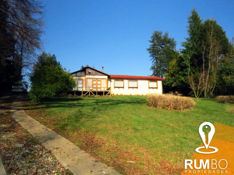 Casa y 3 Cabañas en Parcela Camino A Pucón