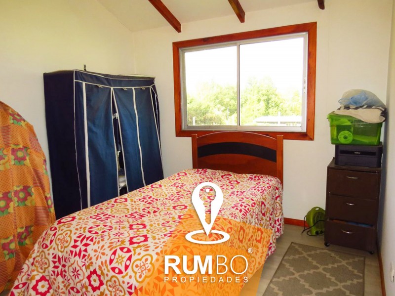 Casa y 2 Cabañas en Parcela