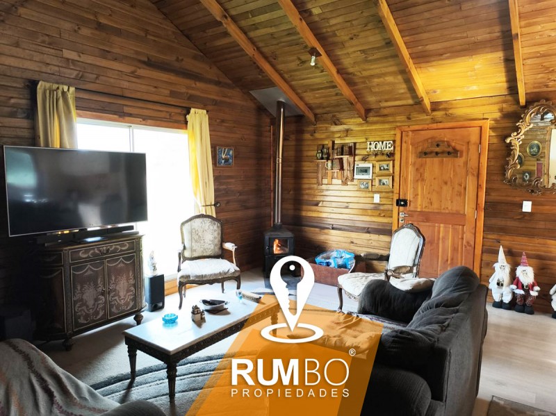 Casa y 2 Cabañas en Parcela