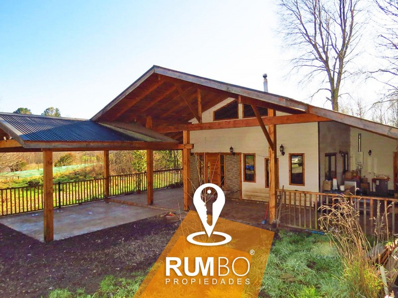 Casa, Cabaña y 2 Galpones - Villarrica