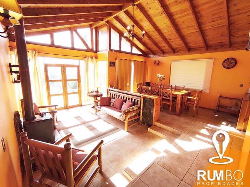 Casa y 3 Cabañas en Parcela Camino A Pucón