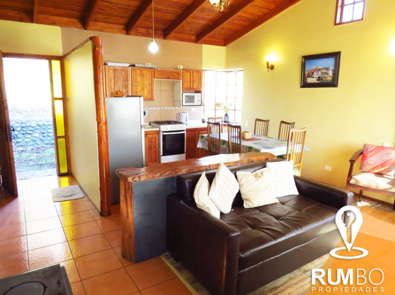 Casa y 3 Cabañas en Parcela Camino A Pucón