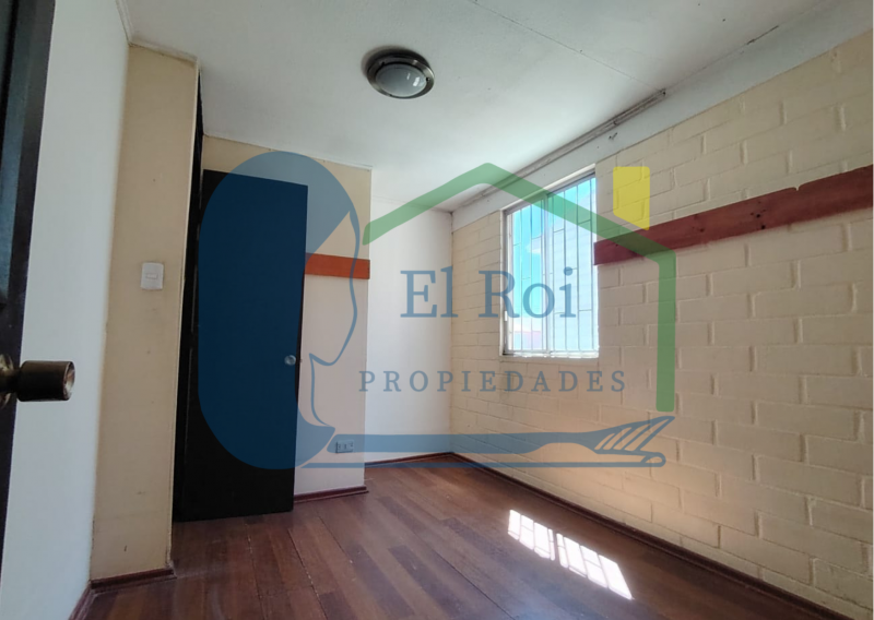 Se Vende Casa de Dos Pisos en Sector Residencial