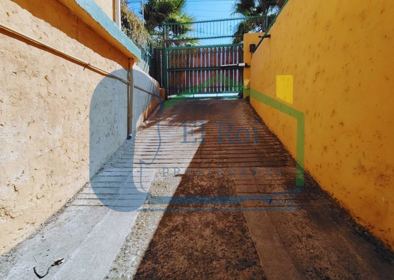 Casa de Tres Pisos en Condominio – Quilpué