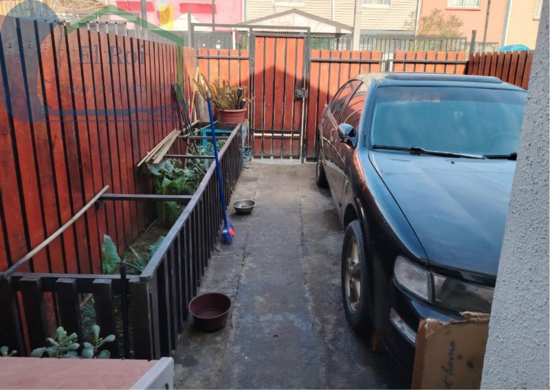 Casa de 2 Pisos en Venta – Belloto Norte