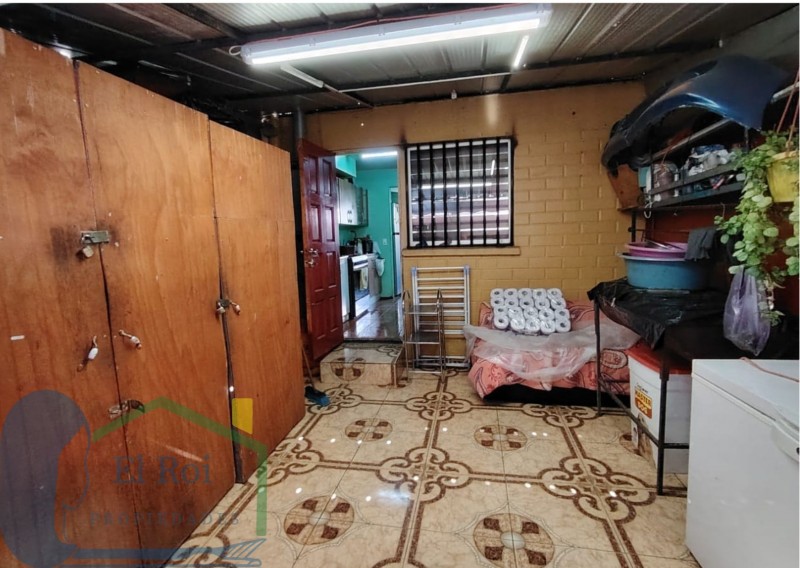 Casa de 2 Pisos en Venta – Belloto Norte