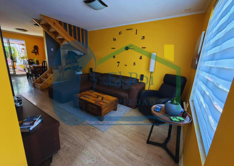 Casa de Dos Pisos en Condominio – Quilpué