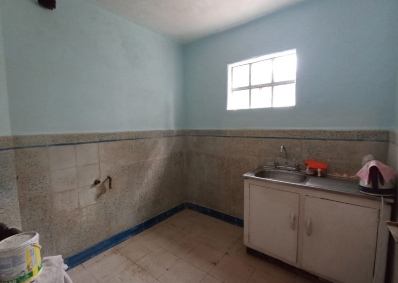 Amplia Casa de Dos Pisos – Cerro San Juan de Dios