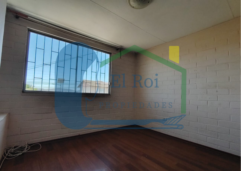 Se Vende Casa de Dos Pisos en Sector Residencial