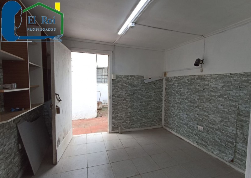 Amplia Casa de Dos Pisos – Cerro San Juan de Dios