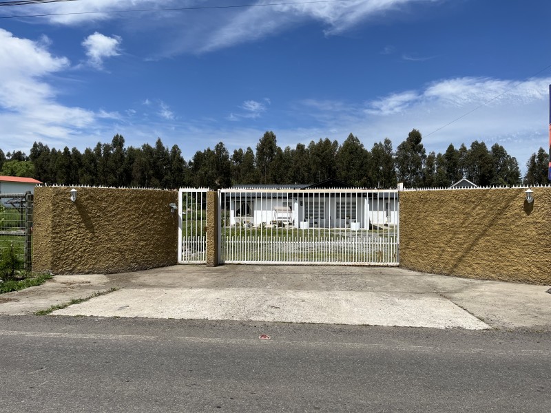 Venta Casa Principal y Casa Anexa en Parcela de 5Mil Mts2.