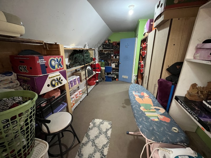 Se Vende Casa Con Local Comercial en Villa Don Benito