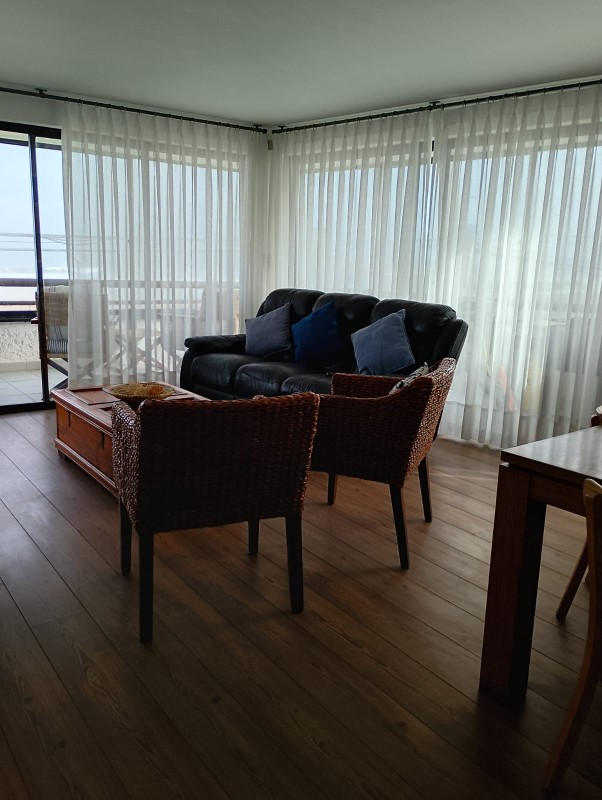 Departamento en Avenida del Mar