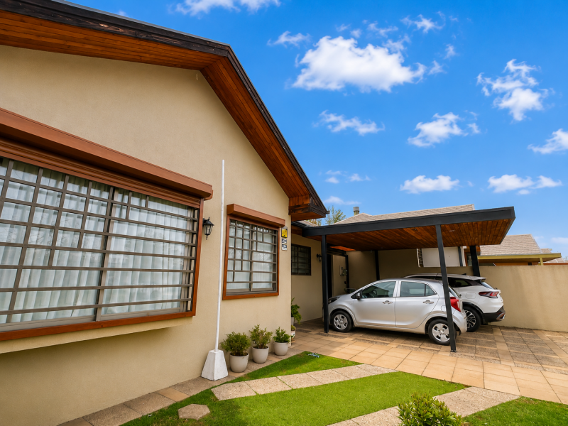 Casa 4D 3B Con Piscina en Portones de Pichimapu, Talca