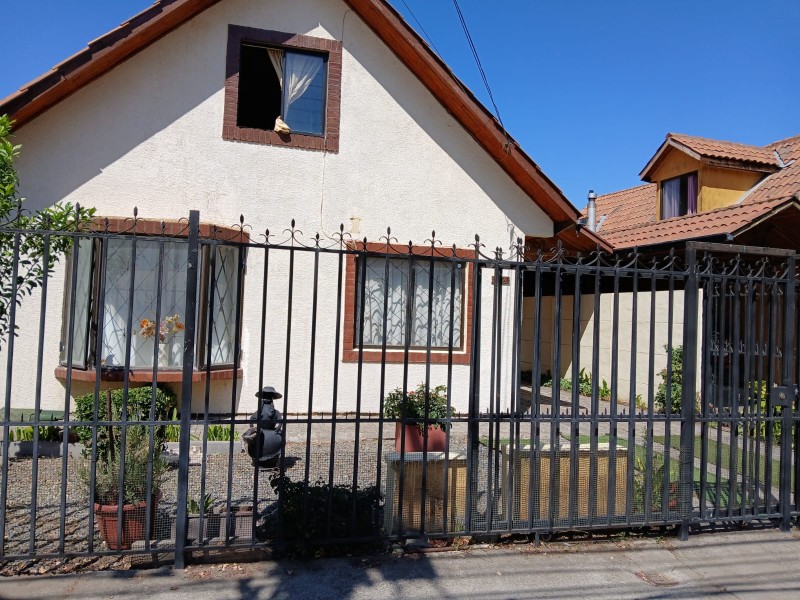 Se Vende Amplia Casa en Santa María de Colín, Talca