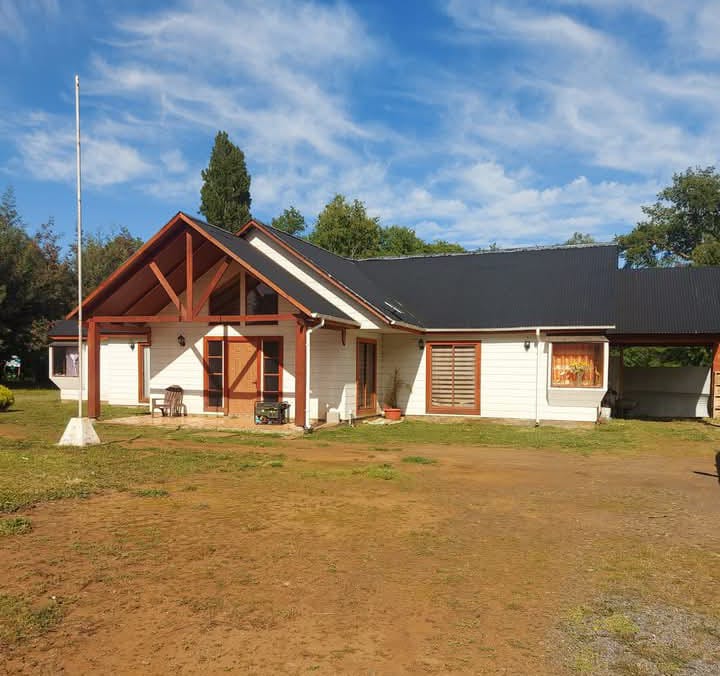 Se Vende Parcela Con Vivienda en Yungay