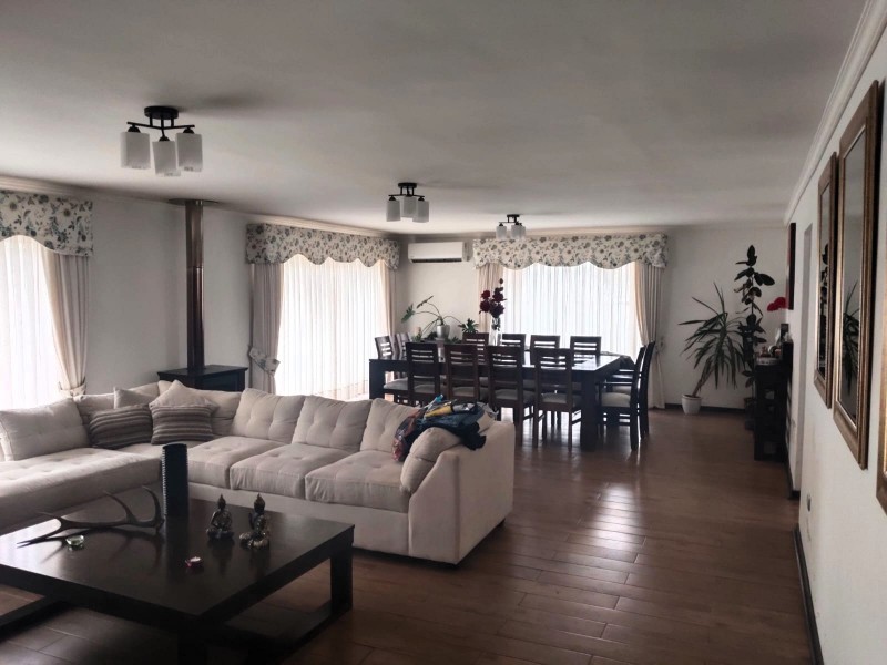 Vendo Casa Con Galpón y Oficinas