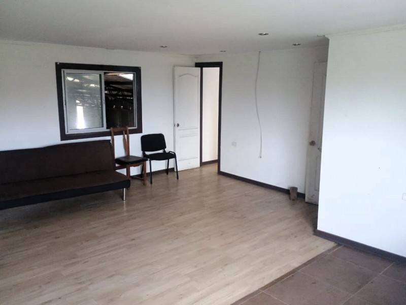 Vendo Casa Con Galpón y Oficinas