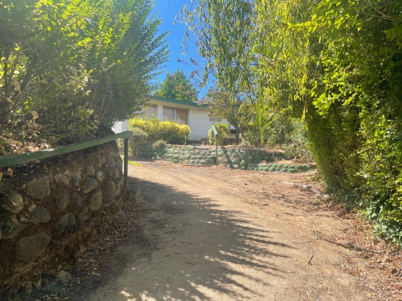Vendo Dos Casas Colindante Con Laguna en Quillón