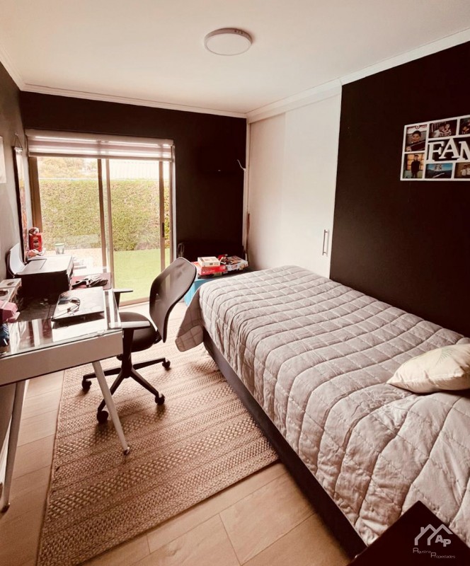Vendo Linda y Amplia Casa 4D/3B, Gran Sala de Juegos