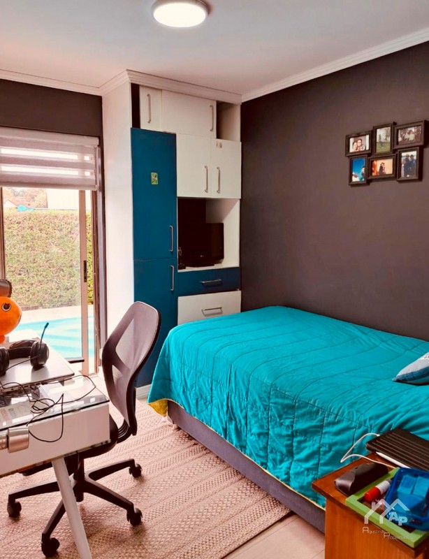 Vendo Linda y Amplia Casa 4D/3B, Gran Sala de Juegos