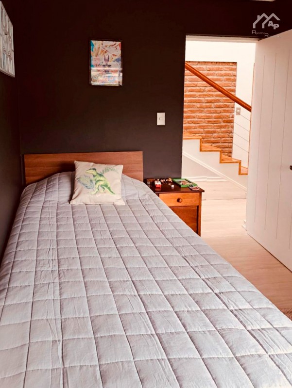 Vendo Linda y Amplia Casa 4D/3B, Gran Sala de Juegos