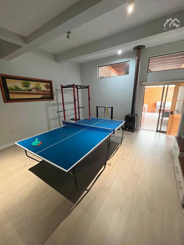 Vendo Linda y Amplia Casa 4D/3B, Gran Sala de Juegos