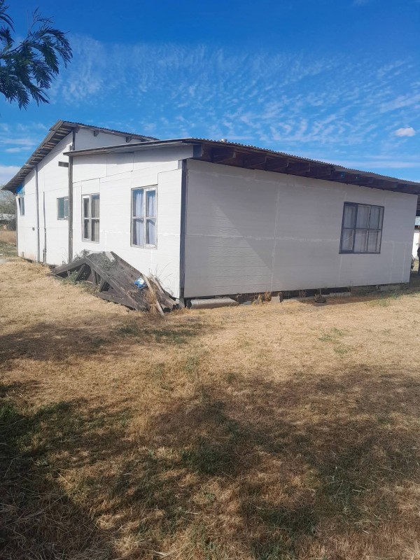 Venta de Parcela Con Casa