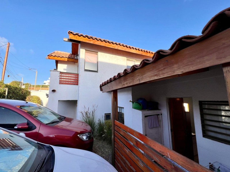 Hermosa Casa en Venta en Viña del Mar Alto
