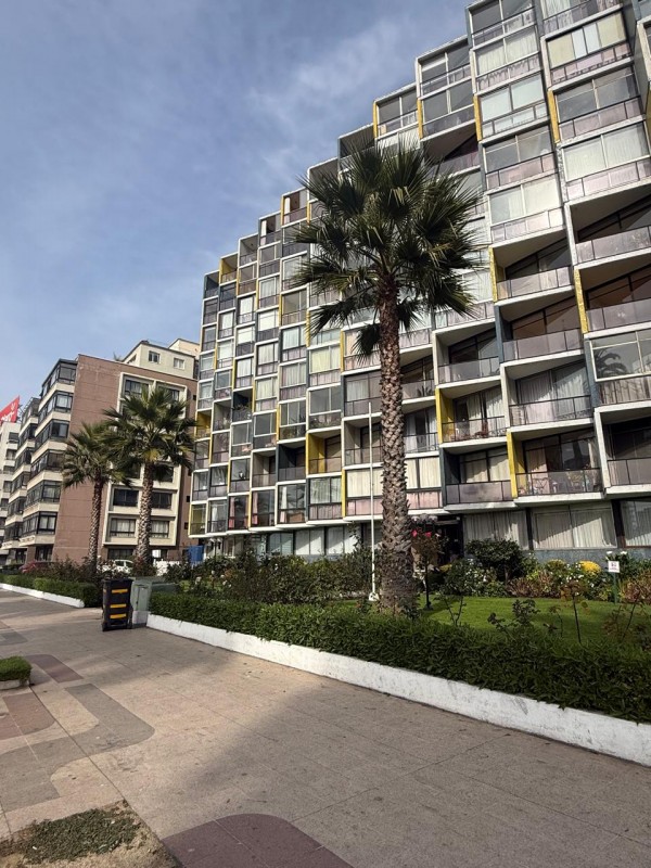 Venta Amplio Departamento Avenida la Marina
