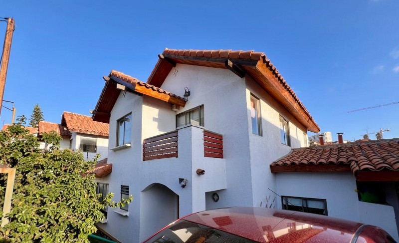 Hermosa Casa en Venta en Viña del Mar Alto