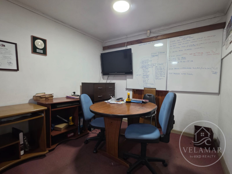 Arriendo Oficina / Casa Comercial