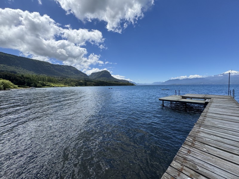 Rivera Norte Lago Villarrica Vista Al Lago y Volcán