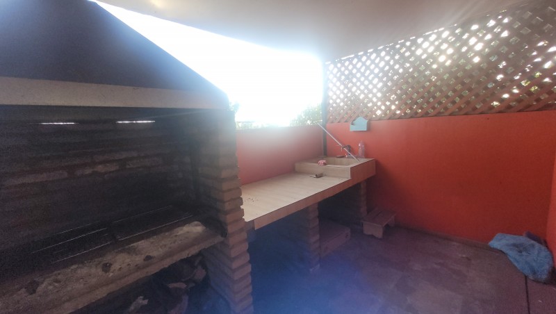 Parcela de 8.000 M2 Con Quincho y Piscina
