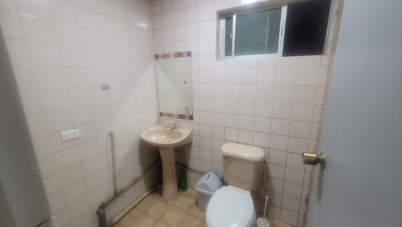 Casa Independiente Construcción Sólida Central