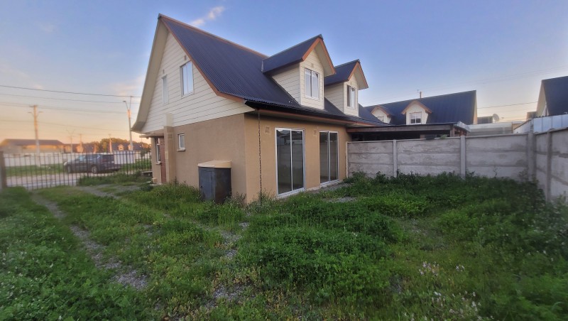 Venta de Casa Villa San Pedro Frente Plazoleta