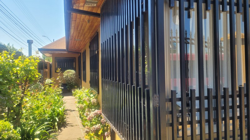 Casa Solida Calle Ohiggins Con Delicias Sur