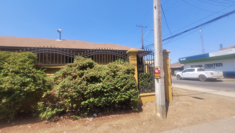 Casa Solida Calle Ohiggins Con Delicias Sur