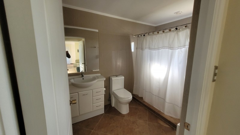 Arriendo Casa Amoblada Con Calefacción Cerca de Parral