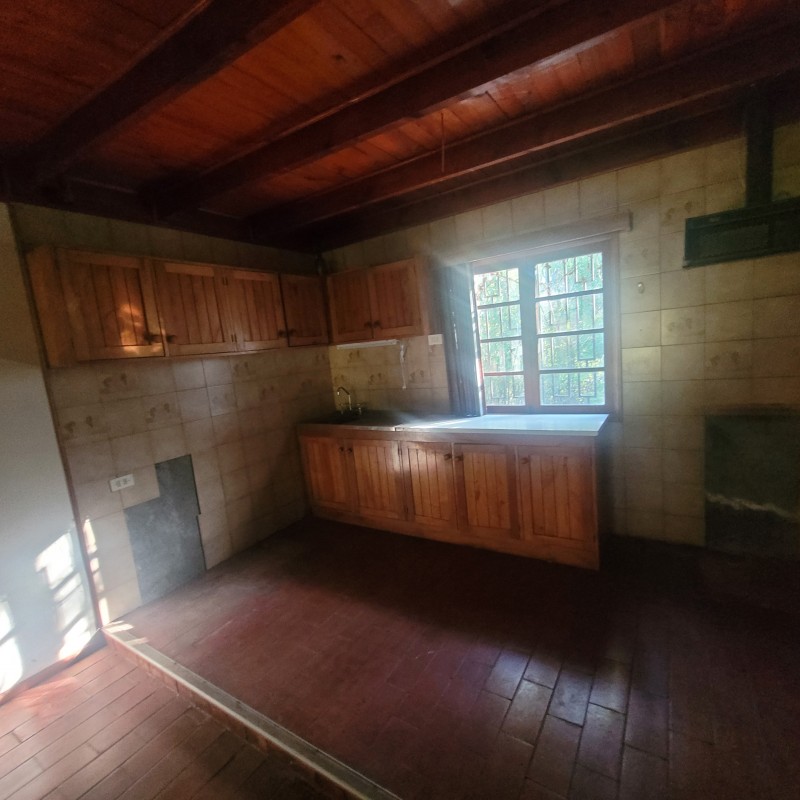 5.000 M2 Calle Principal Catillo Incluye Casa y Piscina