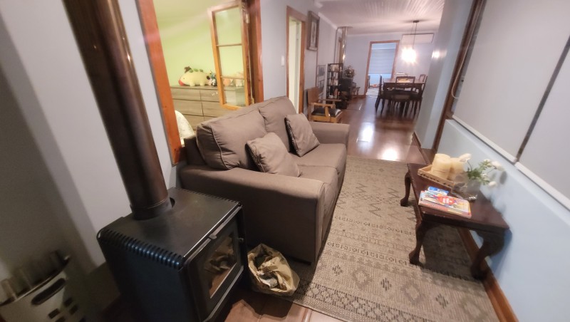 Venta de Casa Independiente Sector Central Sólida